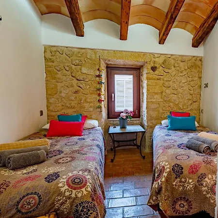 Albuqassim A Modern Townhouse In Pollensa, With Heated Pool Villa Pollenca